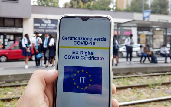 Riccione Alla Professoressa Scade Il Green Pass Durante La Lezione